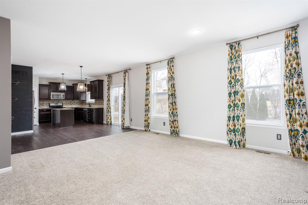 27086 MAXWELL, Novi, MI — Photo 7