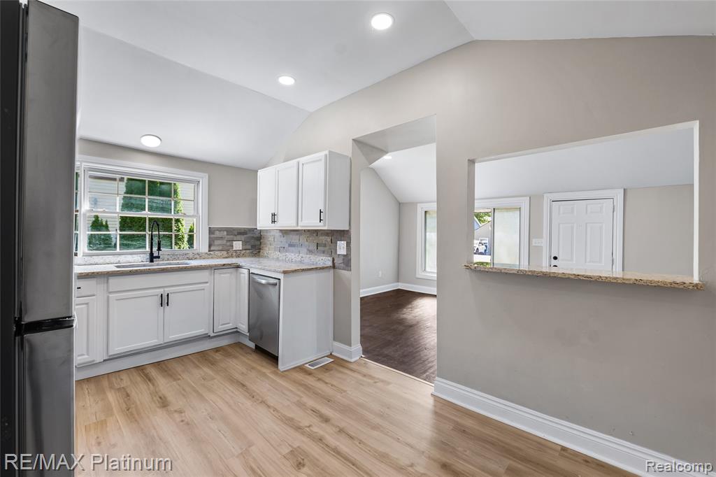 1605 S Hughes Road, Brighton, MI 48114 — Photo 6