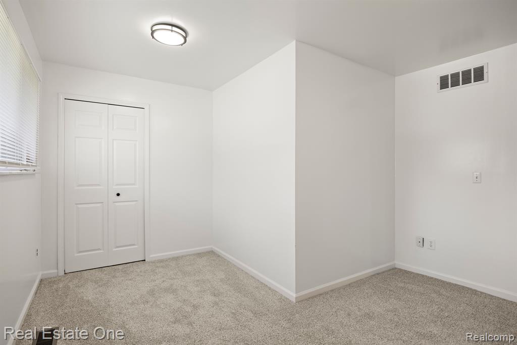 39764 BONNIE COURT, Clinton Twp, MI 48038 — Photo 22