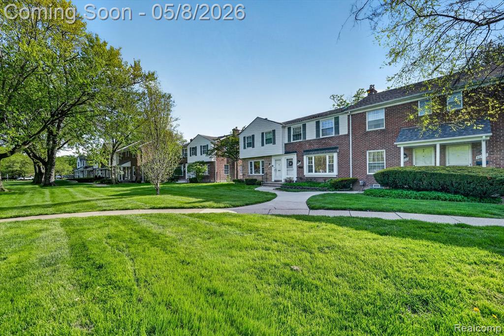 22927 Lakeshore Drive, Saint Clair Shores, MI 48080 — Photo 5