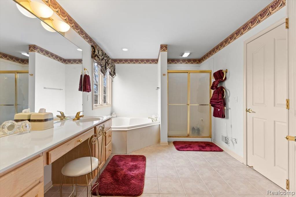 7555 Windgate Circle, West Bloomfield, MI 48323 — Photo 44