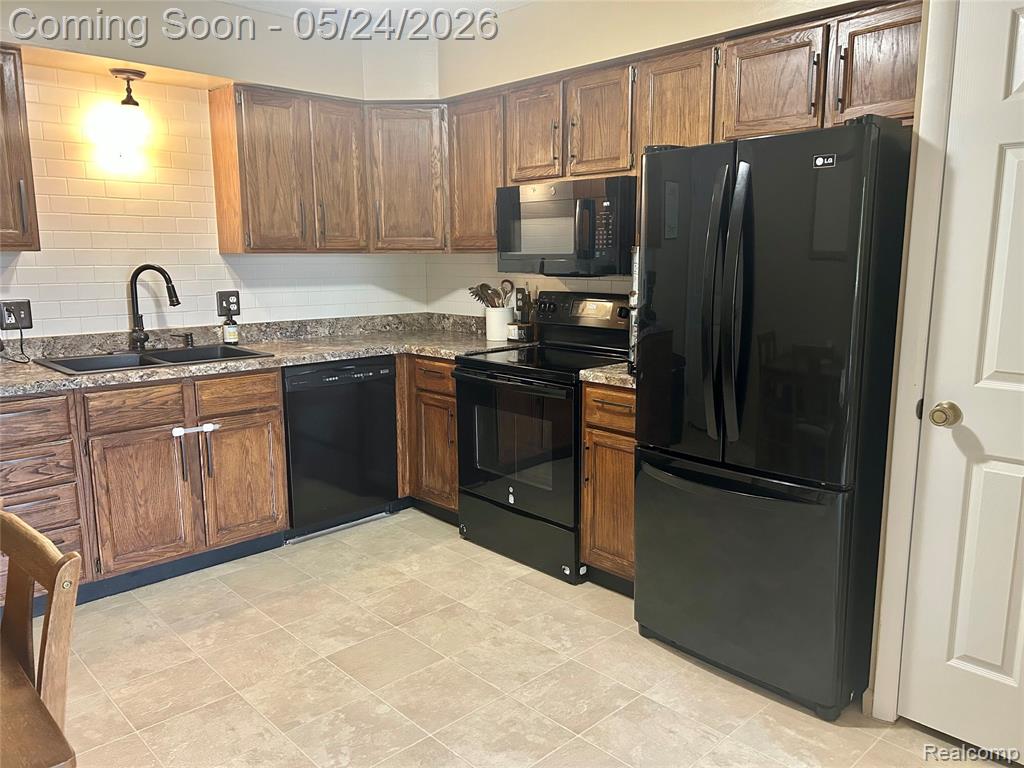 1154 Hillcrest Drive, Oxford, MI 48371 — Photo 5