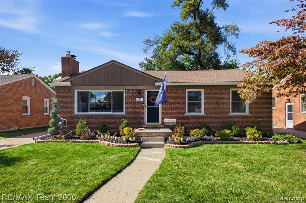 11421 Mayfield Street, Livonia, MI 48150