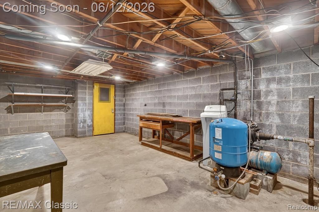 2939 Shirley Street, Milford, MI 48380 — Photo 40