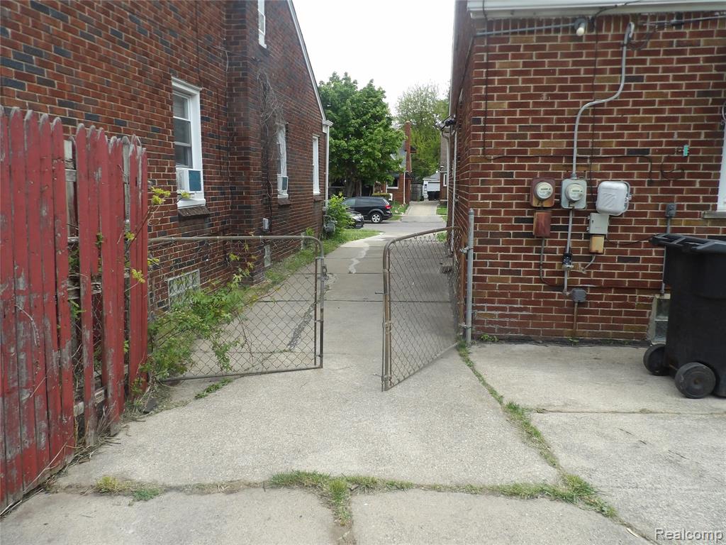 8235 Prest Street, Detroit, MI 48228 — Photo 11