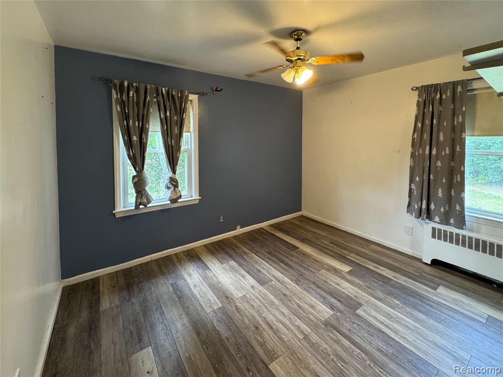 921 Venoy, Garden City, MI — Photo 16
