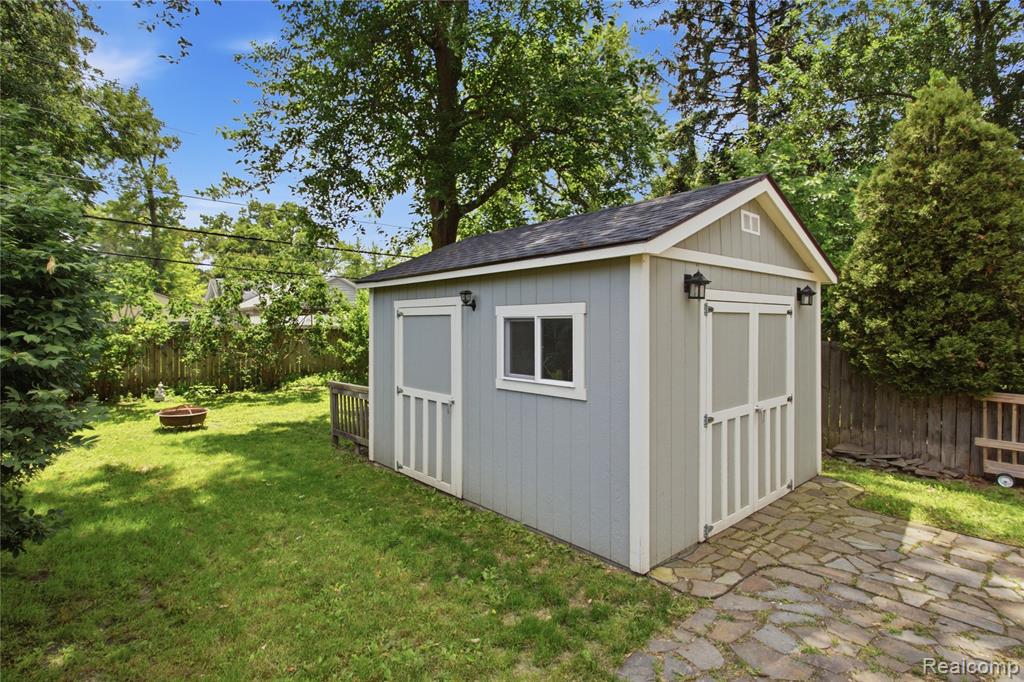 536 E Maplehurst Street, Ferndale, MI 48220 — Photo 34