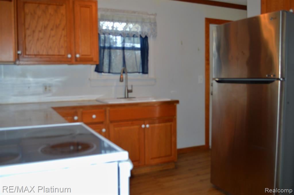 6119 TORREY Road, Flint, MI 48507 — Photo 4