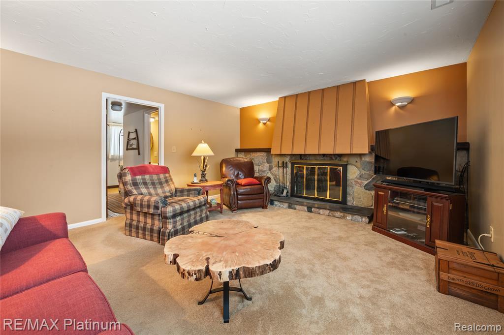 839 Harlequin Court, Highland, MI — Photo 21
