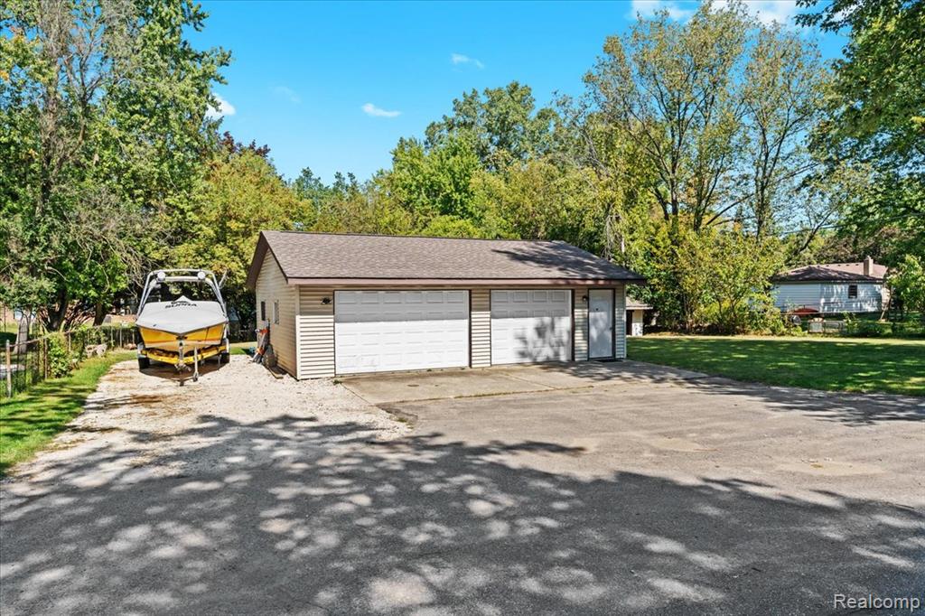 4821 Pinehurst Court, Brighton, MI 48116 — Photo 18