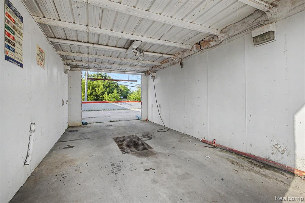 19639 W Warren Avenue, Detroit, MI 48228 — Photo 21