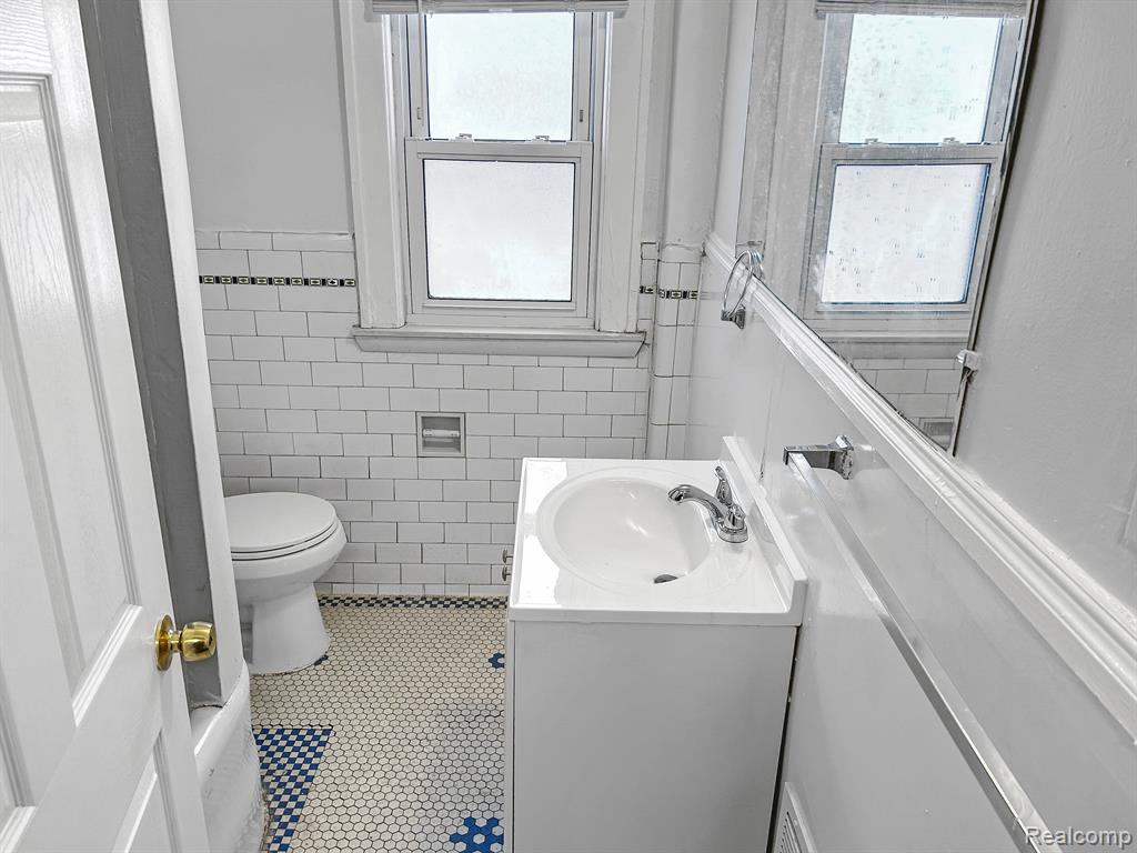 5966 COURVILLE Street, Detroit, MI 48224 — Photo 13