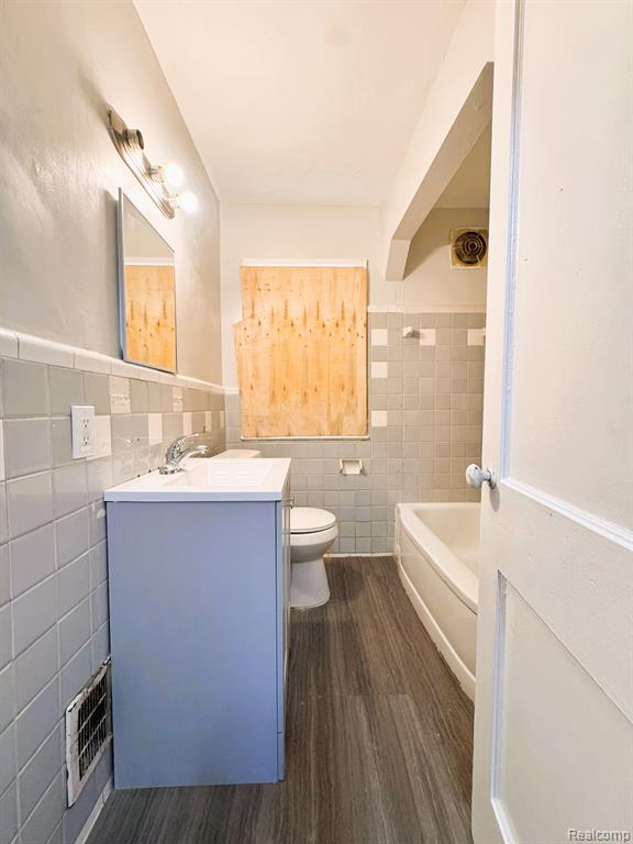 7619 ASHTON Avenue, Detroit, MI 48228 — Photo 10