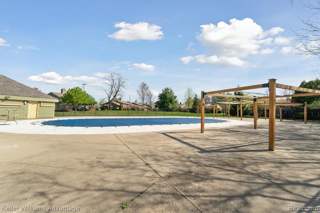 2418 PITTSFIELD Boulevard, Ann Arbor, MI 48104 — Photo 33