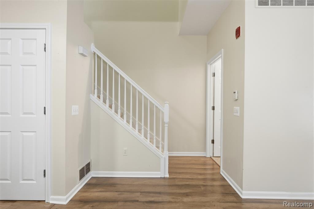 41260 Maplewood Drive, 5, Canton, MI 48187 — Photo 8