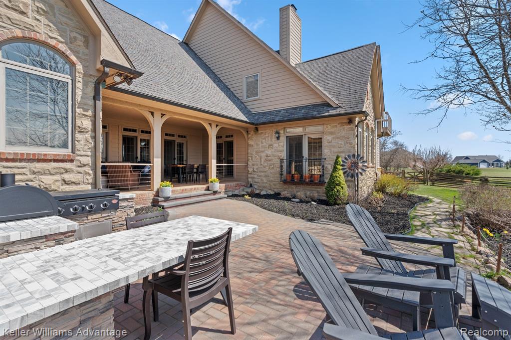 2026 HUNTERS CREEK Drive, Ypsilanti, MI 48198 — Photo 42