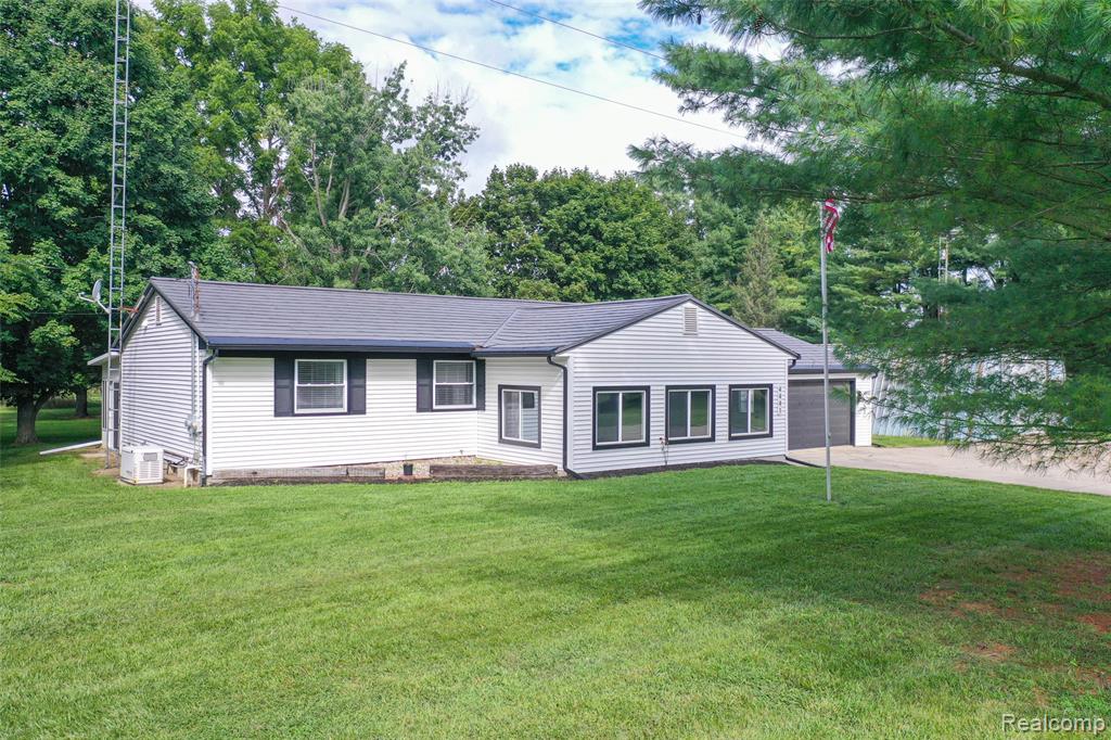 4441 Catlin Road, Columbiaville, MI 48421 — Photo 2