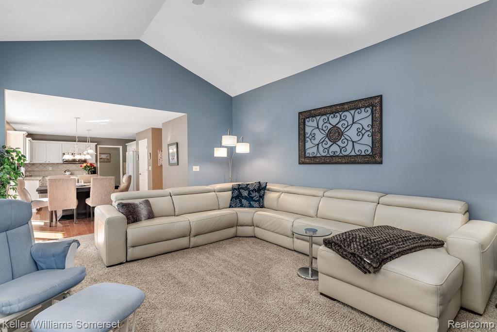 55328 BELMONT Drive, Shelby Twp, MI 48315 — Photo 21
