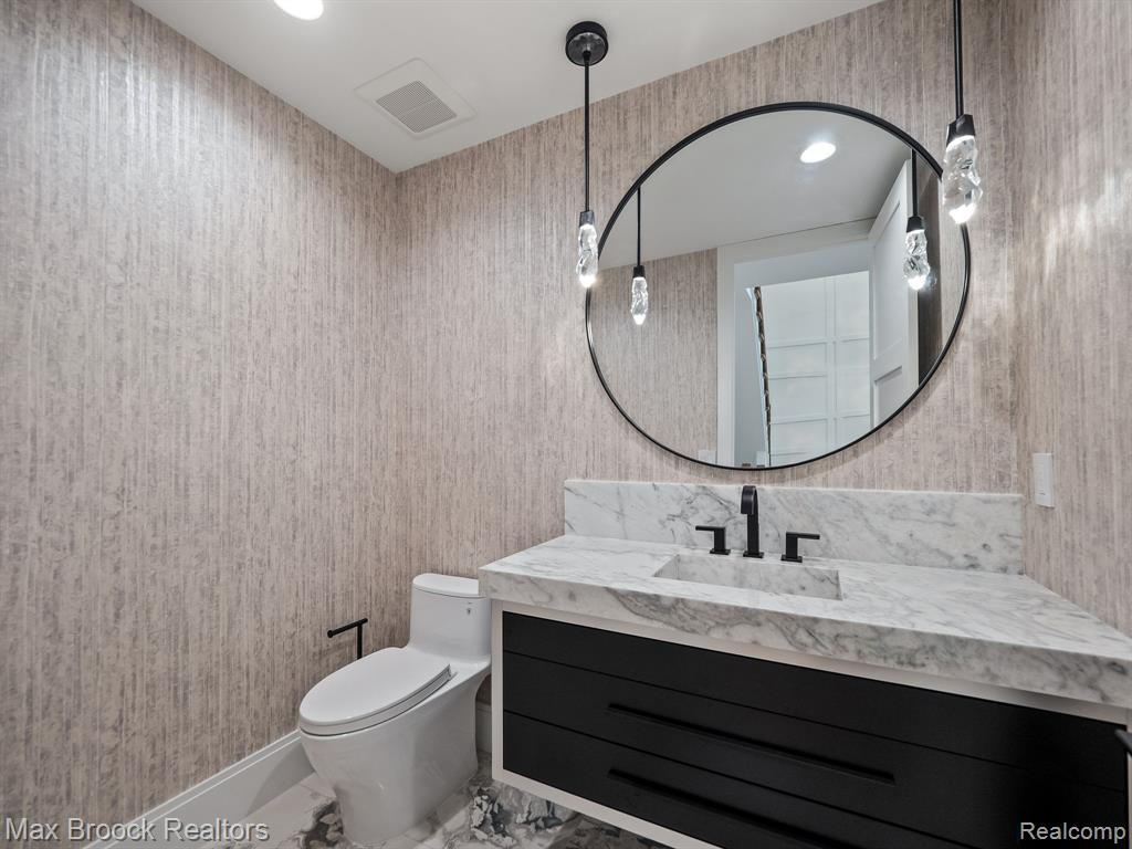 4331 Spruce Hill Lane, Bloomfield Hills, MI 48301 — Photo 46