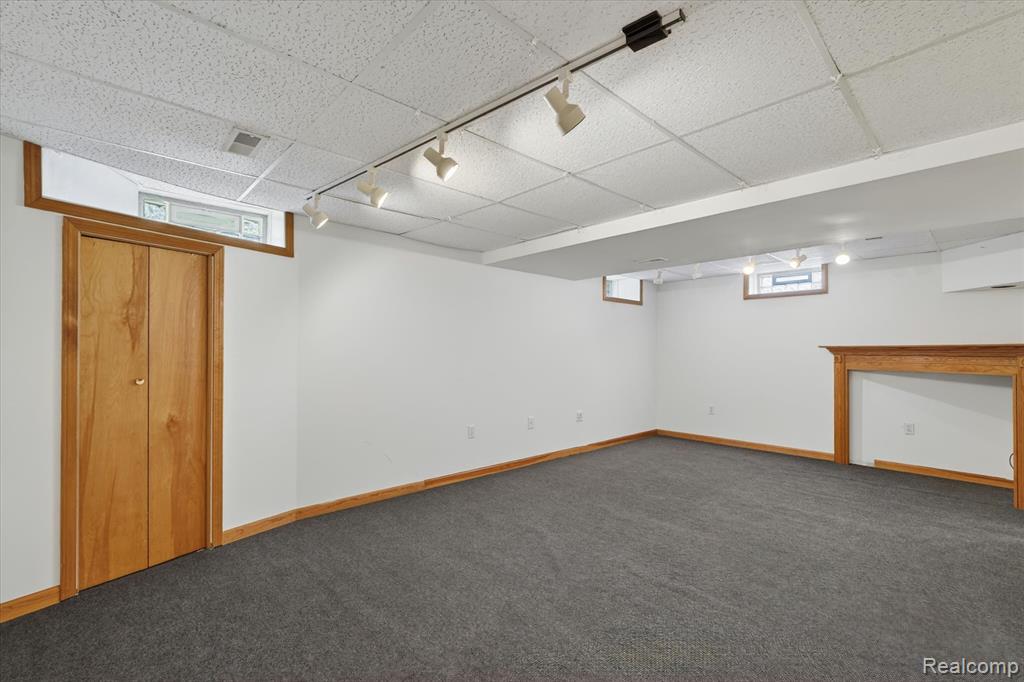 2724 Ore Valley Drive, Hartland, MI 48353 — Photo 39