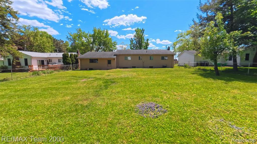 2104 Whittier Road, Ypsilanti, MI 48197 — Photo 8