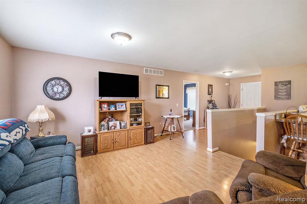 701 CHASE LAKE Road, Howell, MI 48855 — Photo 6
