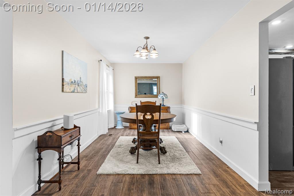 8098 Dover Drive, Grand Blanc, MI 48439 — Photo 27