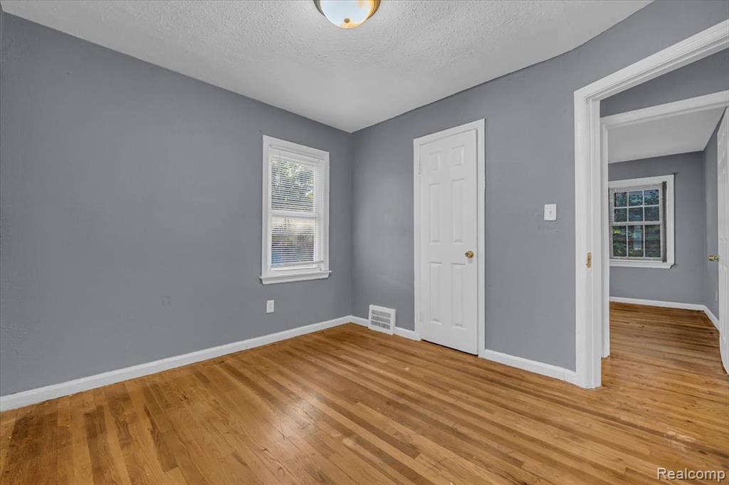 7766 Clayburn Street, Detroit, MI 48228 — Photo 11