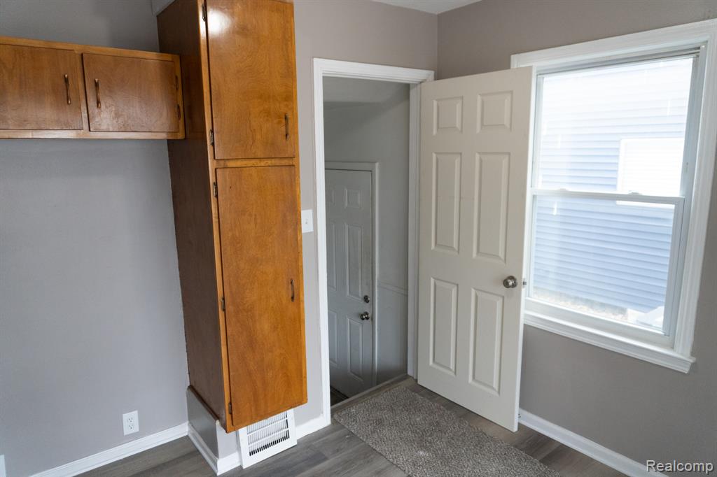 737 Campbell Street, Flint, MI 48507 — Photo 31