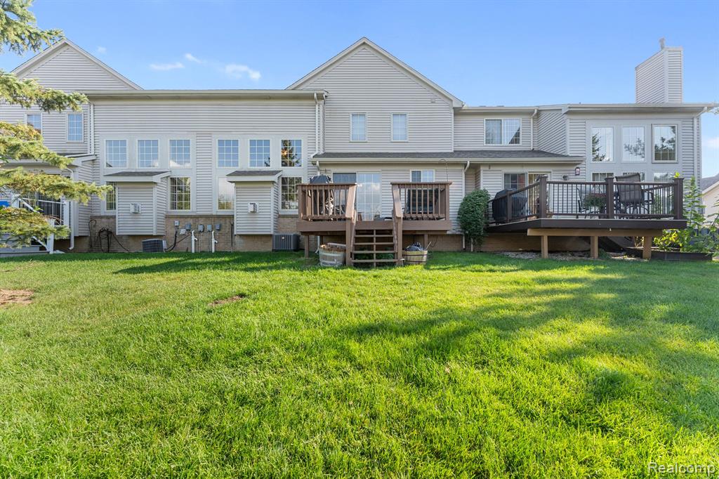 23804 McCORT Drive, Unit 6, Flat Rock, MI 48134 — Photo 27
