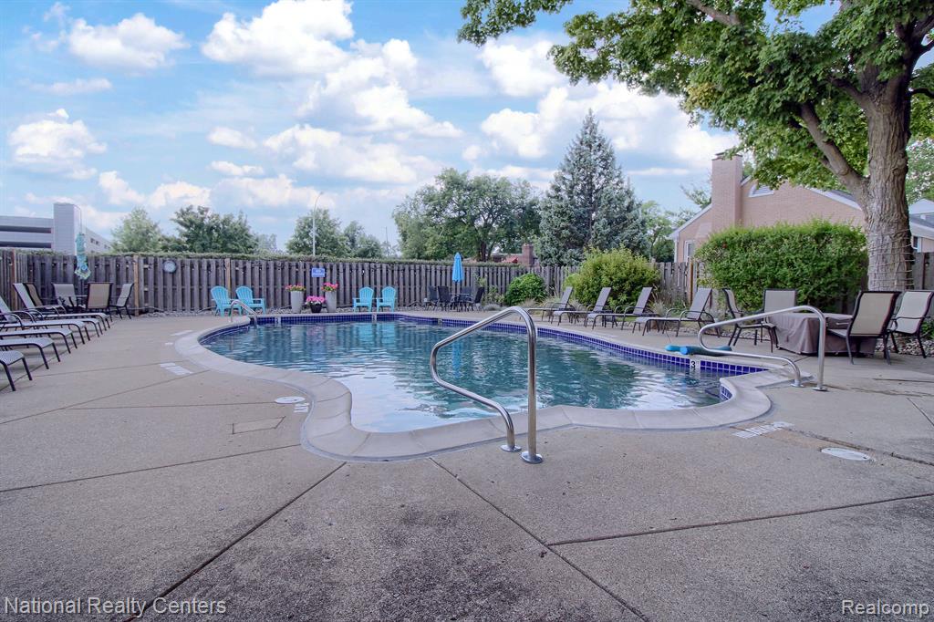 3421 HILLSIDE Drive, 23, Royal Oak, MI 48073 — Photo 21
