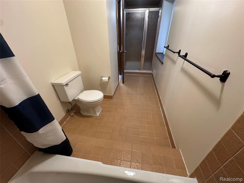 6473 Red Oak Drive, Troy, MI 48098 — Photo 34
