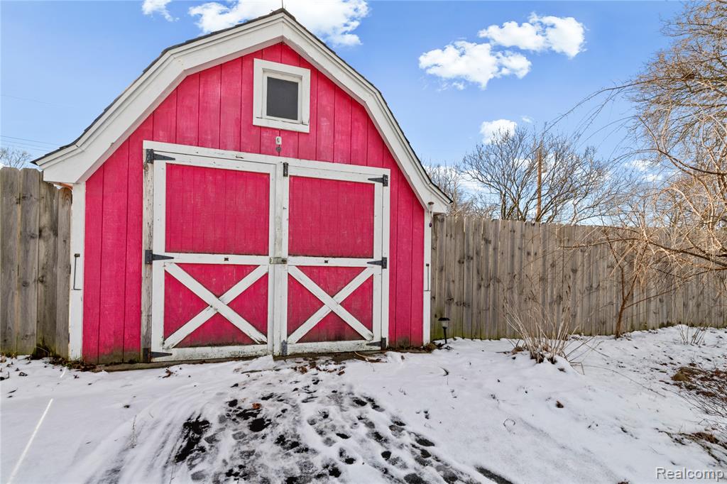 4841 Kempf Street, Waterford, MI 48329 — Photo 27
