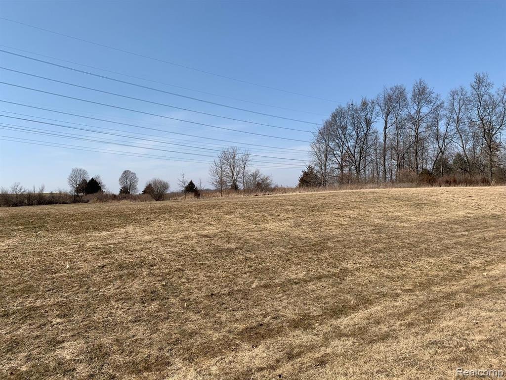 6157 HIGH VALLEY Drive, White Lake, MI 48383