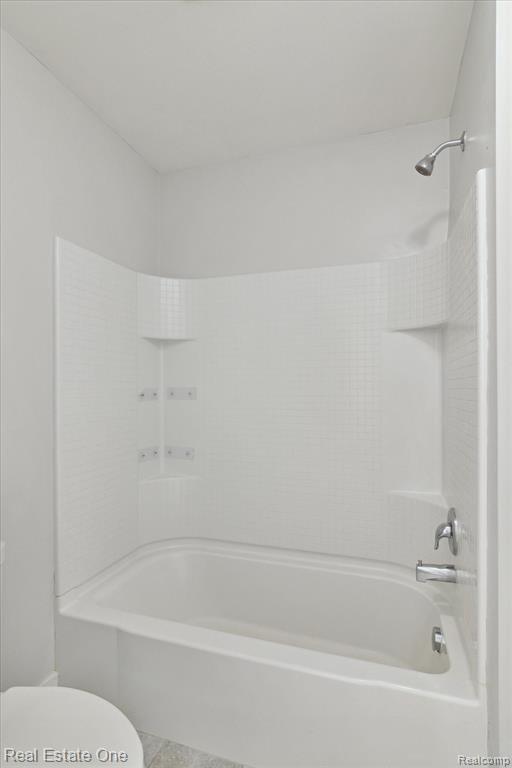 603 BRAXWOOD Place, Milford, MI 48381 — Photo 39