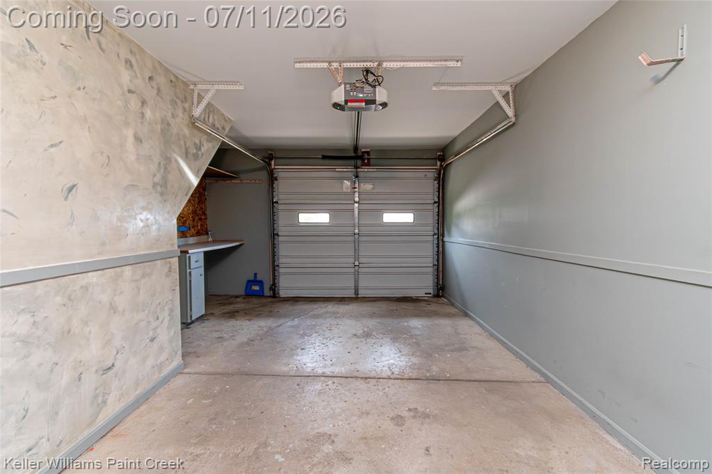 44524 N Bunker Hill Drive, 112, Clinton Twp, MI 48038 — Photo 32