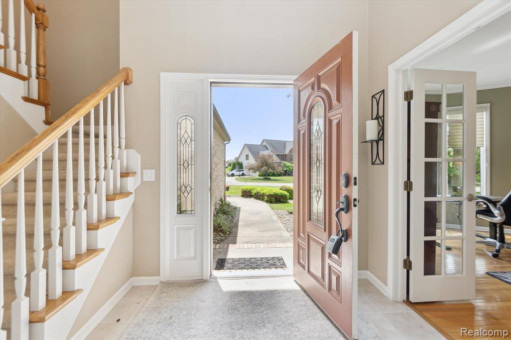 672 Morningside Drive, Grand Blanc, MI 48439 — Photo 6