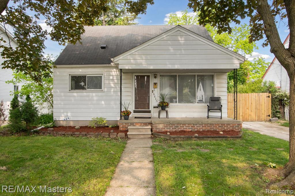 6835 Gilman Street, Garden City, MI — Photo 3