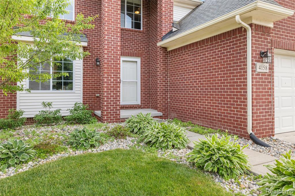 4158 Pepper Tree Lane, Howell, MI 48843 — Photo 2