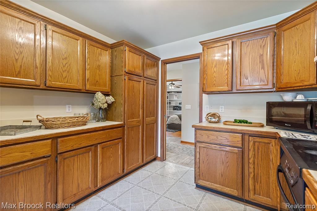 4536 Crandall Road, Howell, MI 48855 — Photo 15