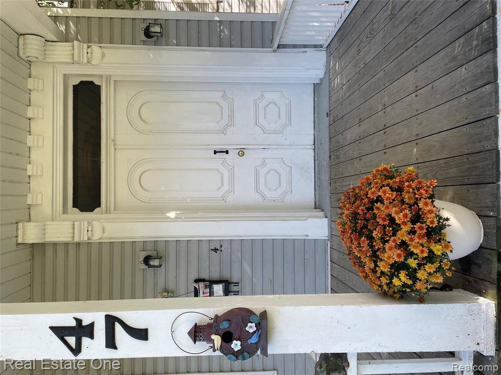 47 Pope Street, Lapeer, MI 48446 — Photo 6