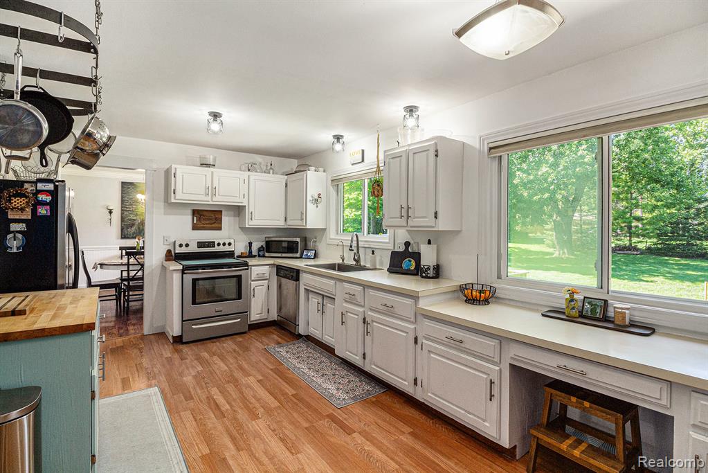 13304 Pomona Drive, Fenton, MI 48430 — Photo 8