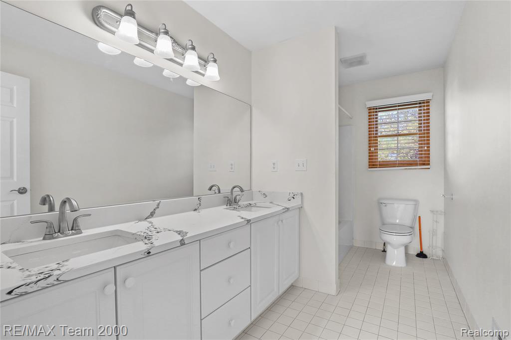 23888 Leighwood Drive, Trenton, MI 48183 — Photo 21