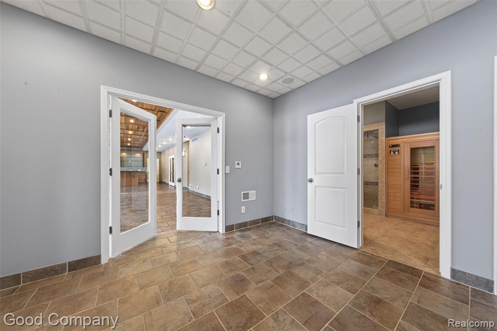 6456 Willow Road, West Bloomfield, MI 48324 — Photo 50