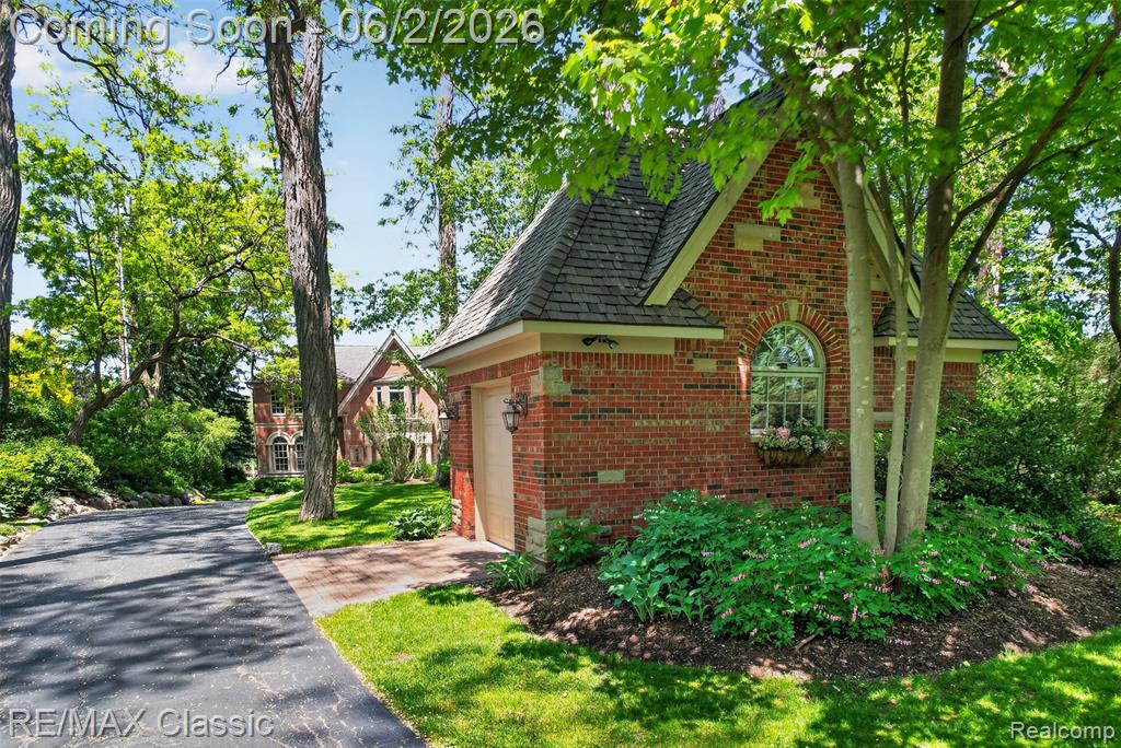 2360 Private Drive, Waterford, MI 48329 — Photo 3