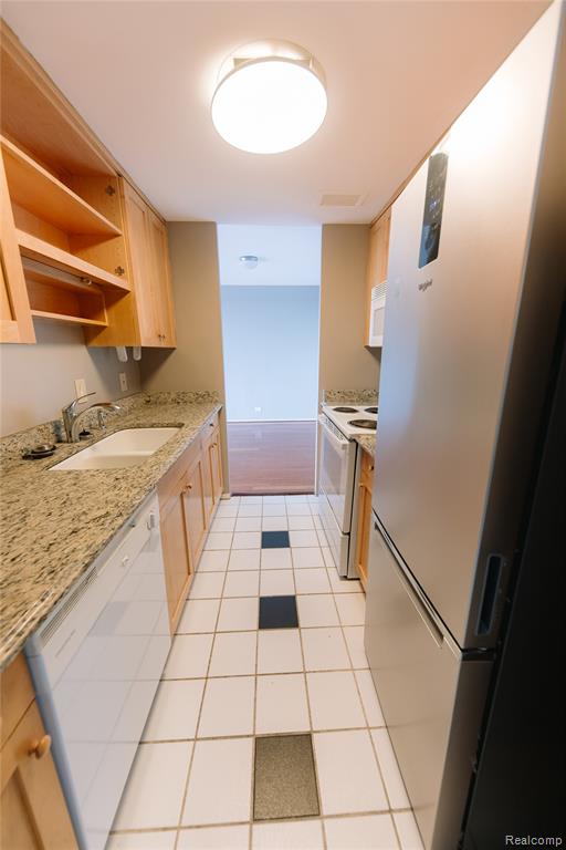22700 Garrison Street, 906, Dearborn, MI 48124 — Photo 12