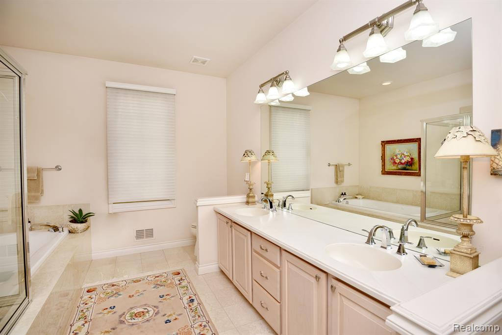 4048 CHATFIELD Lane, Troy, MI 48098 — Photo 24