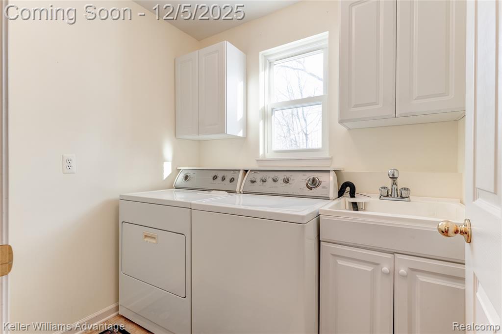 40827 Lenox Park Drive, Novi, MI 48377 — Photo 12