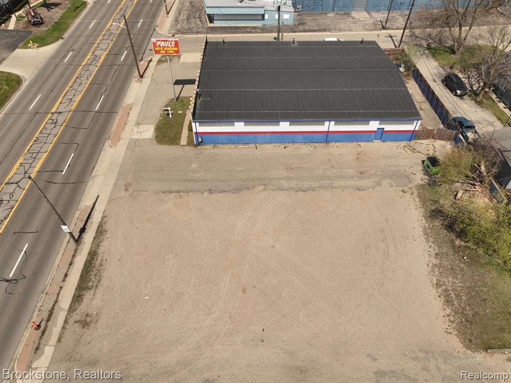 700 CESAR E CHAVEZ Avenue, Pontiac, MI 48340 — Photo 5