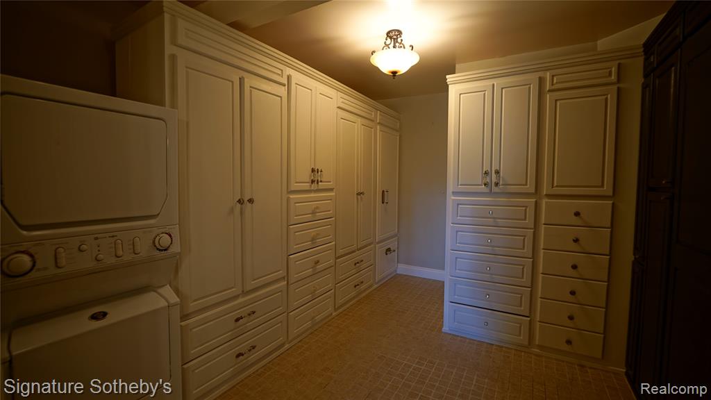 6608 ENCLAVE Drive, Clarkston, MI 48348 — Photo 16